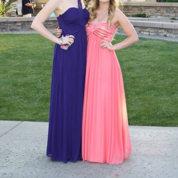 Pink prom dress / formal gown - Picture 3 of 3